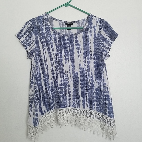 Rue21 Tops - Rue 21 lace trim top